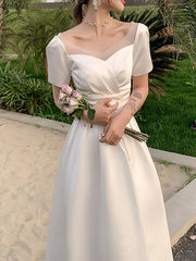 Französisches schlichtes Abendkleid