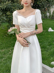 Französisches schlichtes Abendkleid