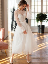 Rückenfreies Brautkleid aus Spitze