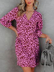 Vestido casual estampado con cuello en V