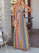 Vestido amplio con vuelo y estampado sin espalda