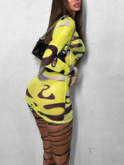 Schlankes Wickelkleid mit langen Ärmeln und Farbverlauf