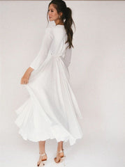 Temperamentvolles und elegantes Abendkleid für Brautjungfern mit tiefem V-Ausschnitt