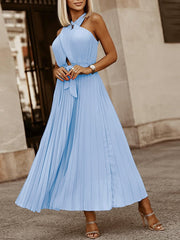 Vestido de gasa con falda plisada cruzada y diseño