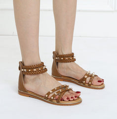 Trendy Römersandalen mit Nieten