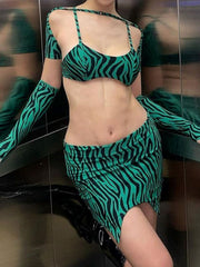 Conjunto de falda corta ajustada con top personalizado estampado