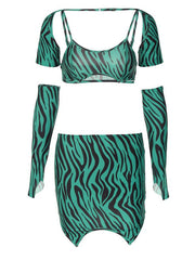 Conjunto de falda corta ajustada con top personalizado estampado