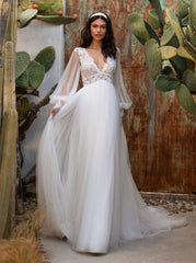 Vestido de novia de encaje de malla con escote en V y espalda descubierta