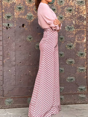 Conjunto de dos piezas con camisa de manga larga con cuello en V, estampado, cintura alta y pantalones anchos