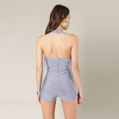 Mono corto sin mangas con cuello halter y cordones