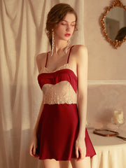 Vestido de tirantes con espalda descubierta y perspectiva de encaje