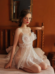 Durchsichtiges Nachthemd aus Netzstoff mit Pilzbesatz