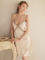 Conjunto de pijama con abertura de encaje