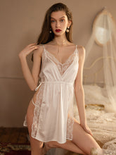 Sexy Strapsrock mit seitlichem Schlitz aus Spitze