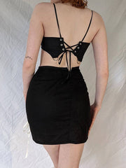 Falda plisada a la cadera