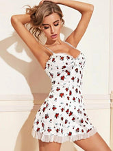 Pijama de encaje con tirantes