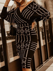 Vestido ajustado de manga larga con escote en V profundo y estampado