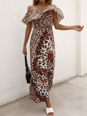 Bedrucktes Rüschenkleid mit einem Wortkragen