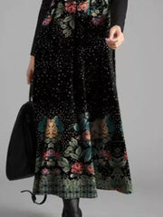 Vestido ajustado de manga larga con cuello redondo y estampado