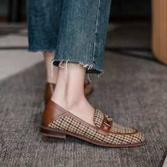 Mocasines a cuadros hechos a mano con diseño de rompecabezas