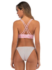 Traje de baño bikini con tirantes cruzados y estampado sexy