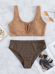 Sexy Bikini-Badeanzug mit einfarbigem Streifenmuster