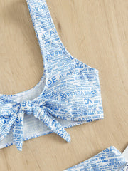 Traje de baño bikini con lazo y letras