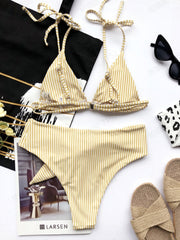Traje de baño de bikini con tiras a rayas