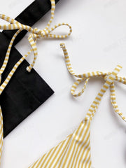 Traje de baño de bikini con tiras a rayas