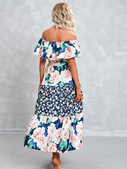 Vestido estampado sin tirantes con volantes y cintura ceñida