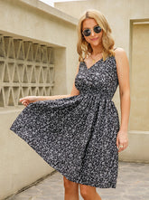 Vestido halter con cuello en V estampado