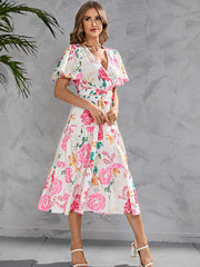 Vestido estampado de manga corta con cordones