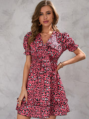 Vestido de manga corta con estampado de leopardo