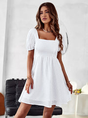 Vestido a cuadros de color liso