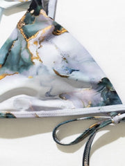 3-teiliger Bikini-Badeanzug mit Batik-Volants und Überwurfrock