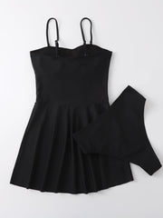 Konservatives Badekleid in Volltonfarbe