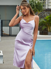 Vestido halter con abertura en color liso