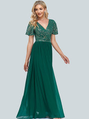 Ballkleid aus Gaze mit Pailletten