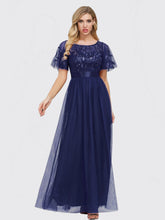 Modisches Gaze-Ballkleid mit Blattmuster