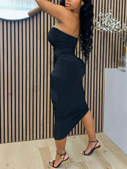 Trägerloses Plisseekleid mit Cut-outs