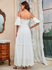 Vestido de noche de encaje sin tirantes