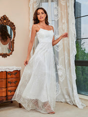 Vestido de noche con tiras bordadas