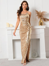 Abendkleid mit Pailletten und Schlitz