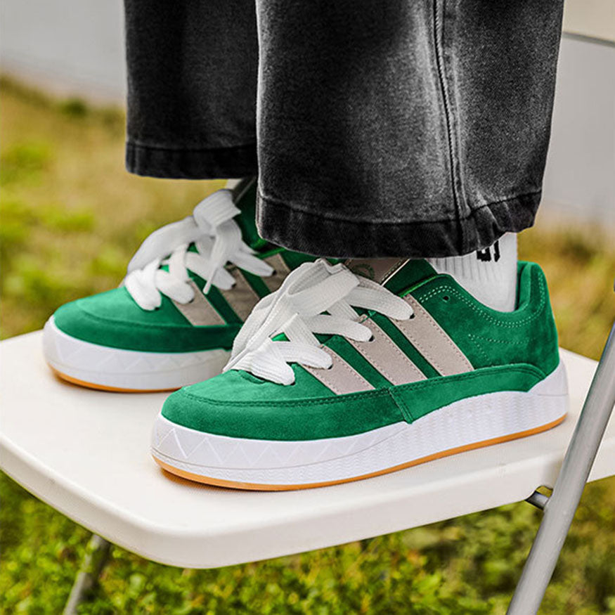 Skateschuhe mit Haifischzahn-Zehenkappen-Design