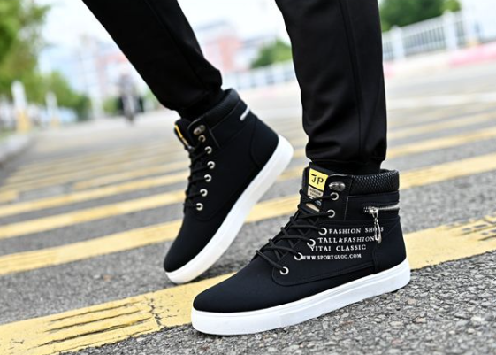 Pretty Stylish Men's Korean Chain Men's Shoes