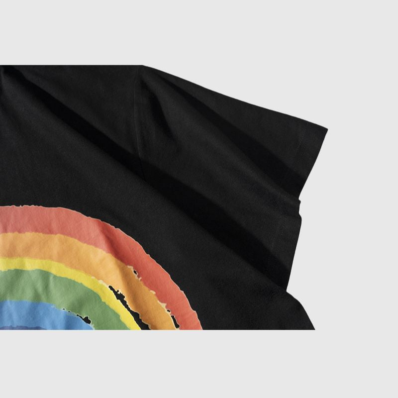 T-Shirt mit Regenbogen-Print und Quastendekor