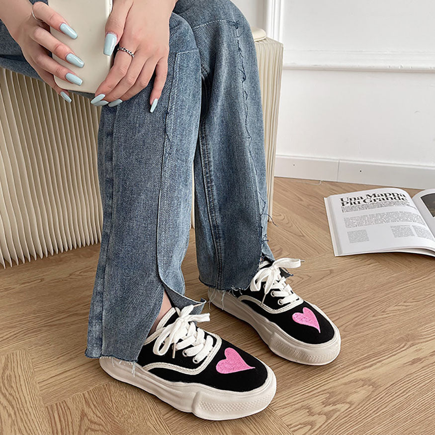 Heart Pattern Embroidered Canvas Sneakers