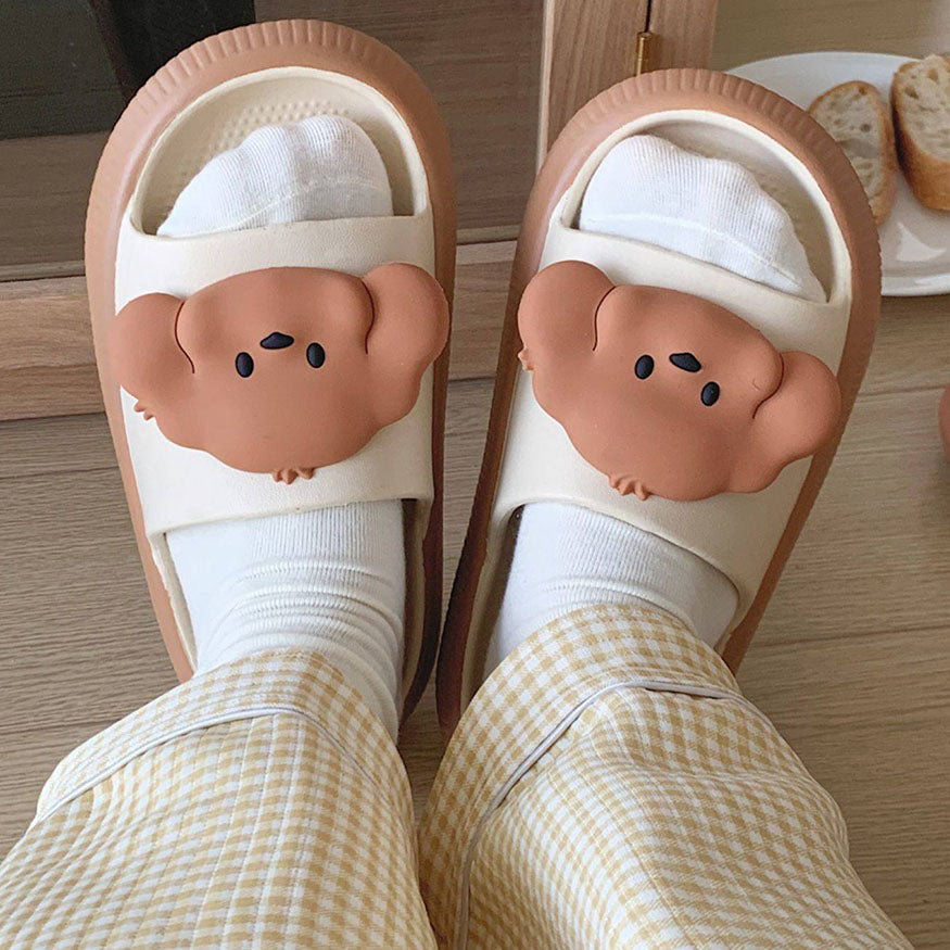 Lindas chanclas con forma de cachorro