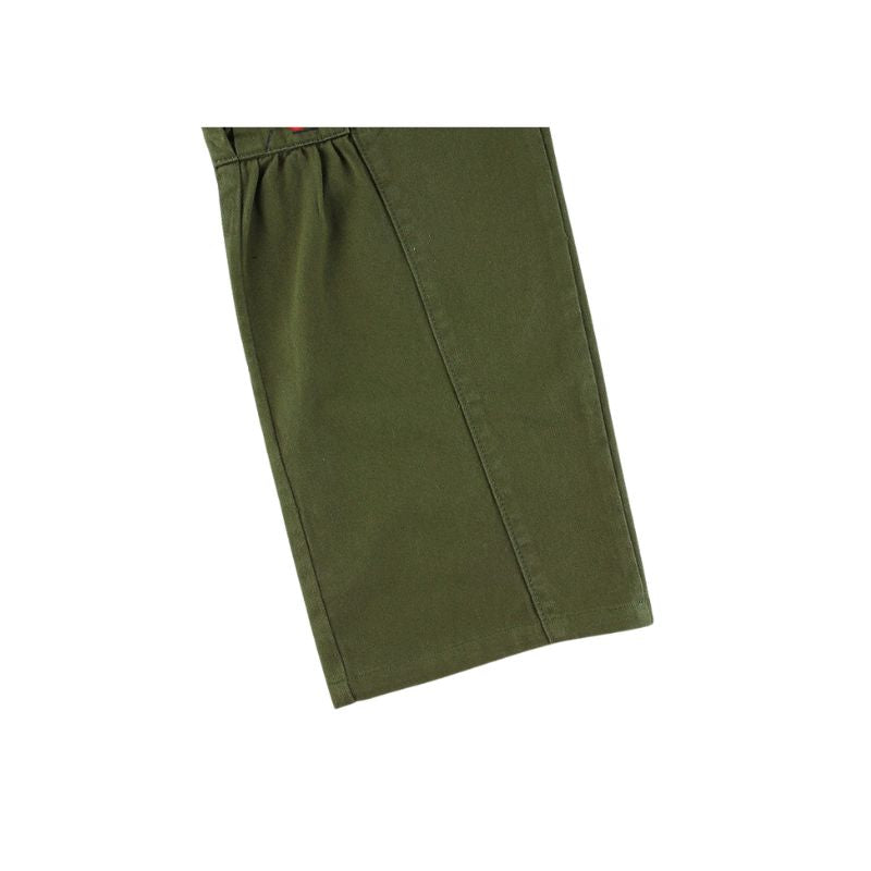 Pantalones cargo con diseño pintado y parche de bolsillo