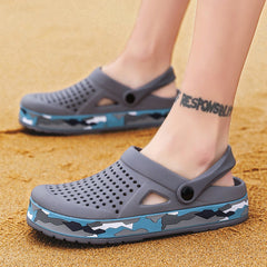 Men's Border Beach Outdoor Hole Closed Toe Sandals